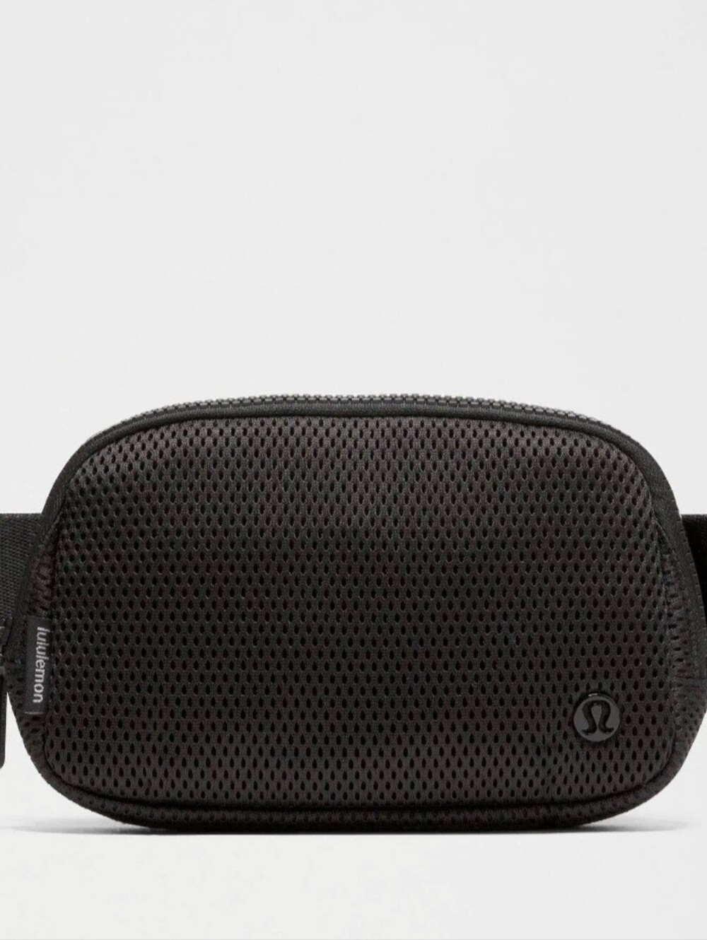 Lululemon Black Everywhere belt bag 1L knit mesh